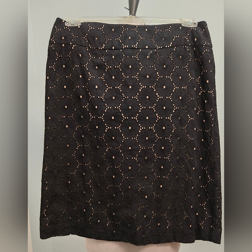 *final price* Talbots 100% cotton black eyelet straight skirt 24" length sz 12